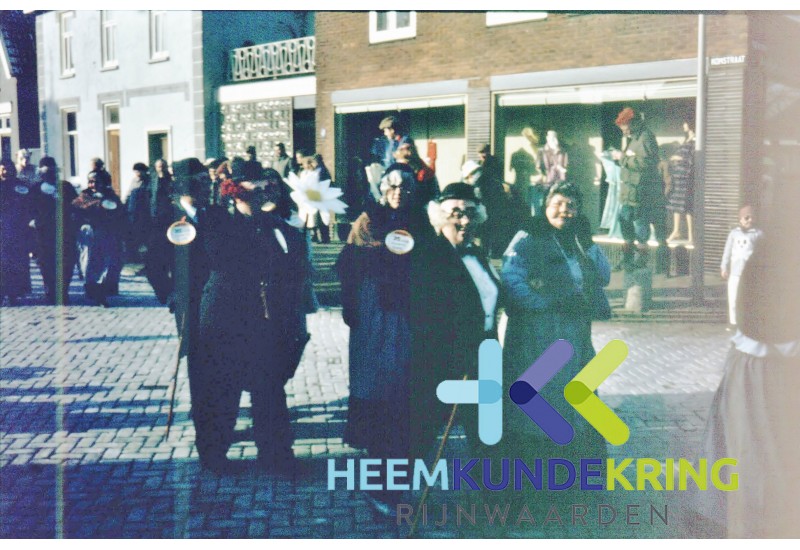 Carnaval Buurt. Zwartesluis Coll. F.Janssen (31)